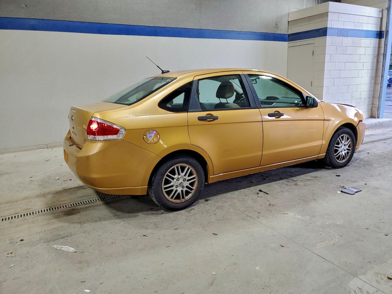 2009 FORD FOCUS SE photo 3
