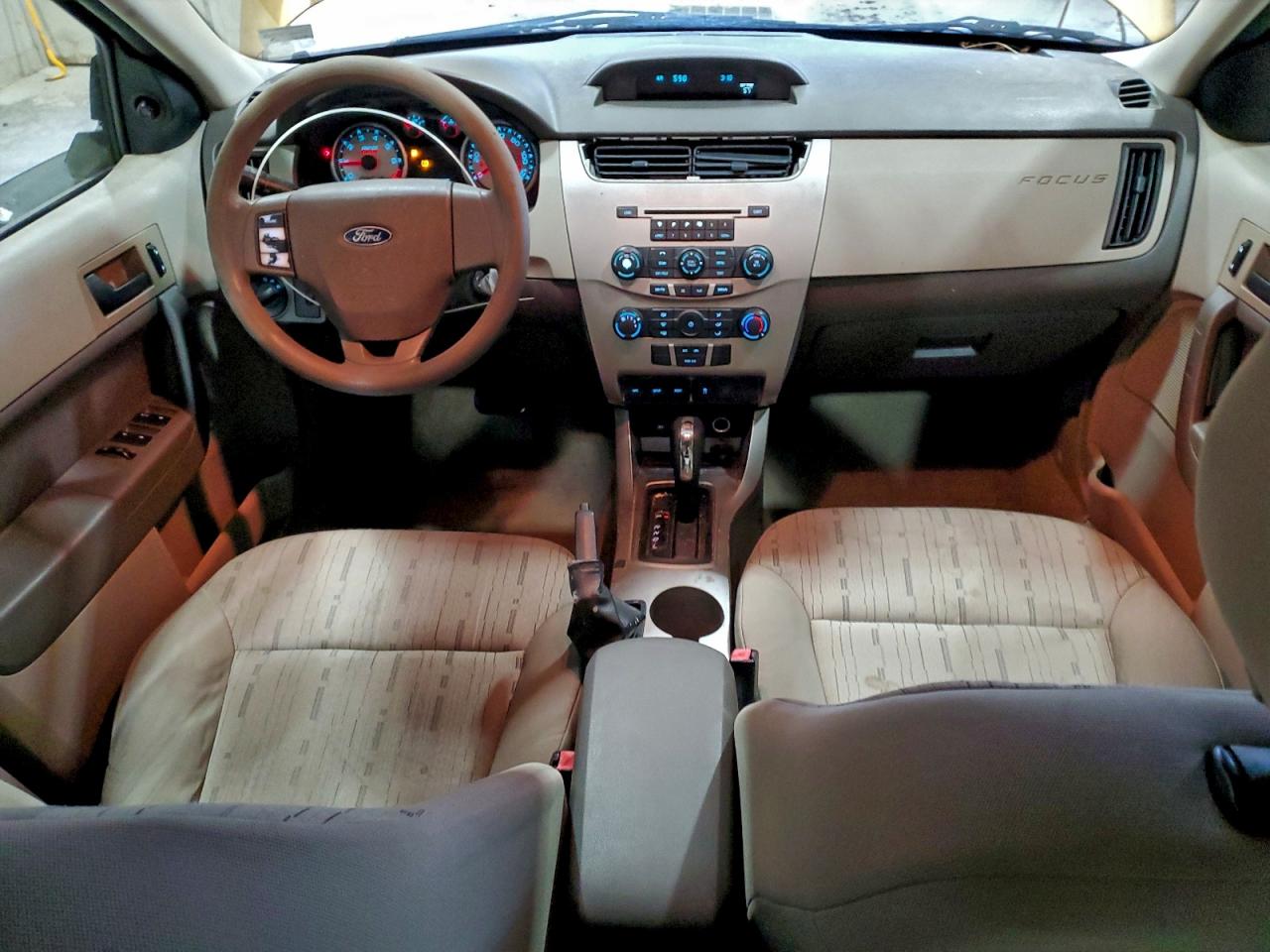 2009 FORD FOCUS SE photo 8
