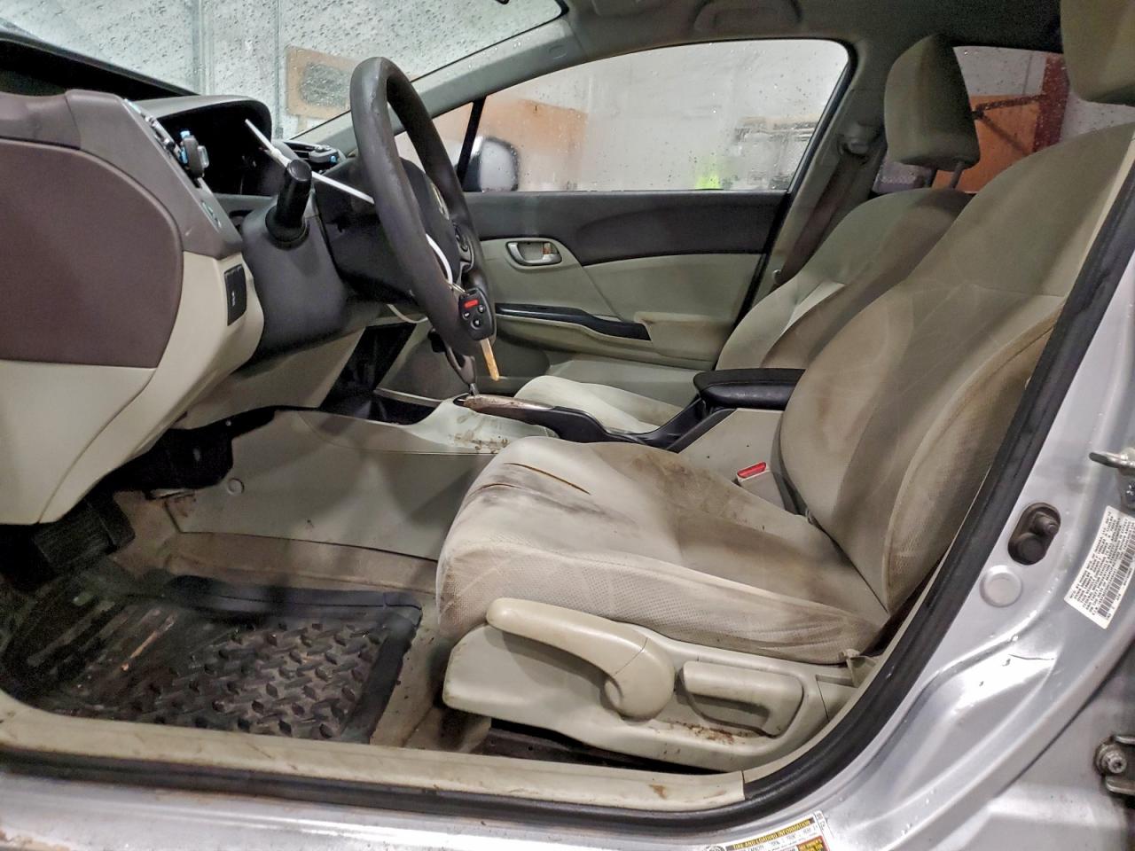 2012 HONDA CIVIC LX photo 7