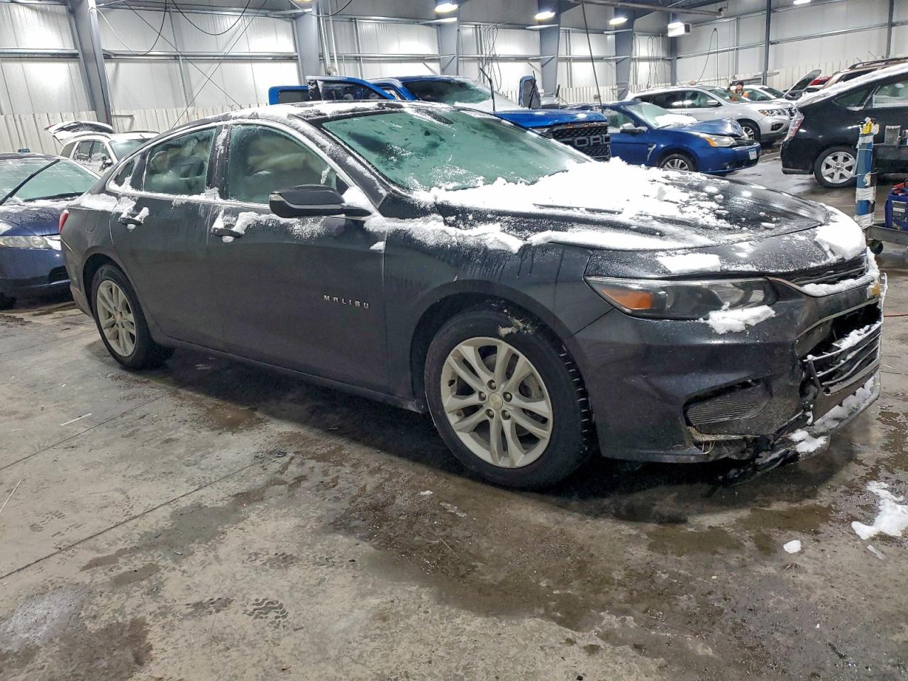 2017 CHEVROLET MALIBU LT photo 4