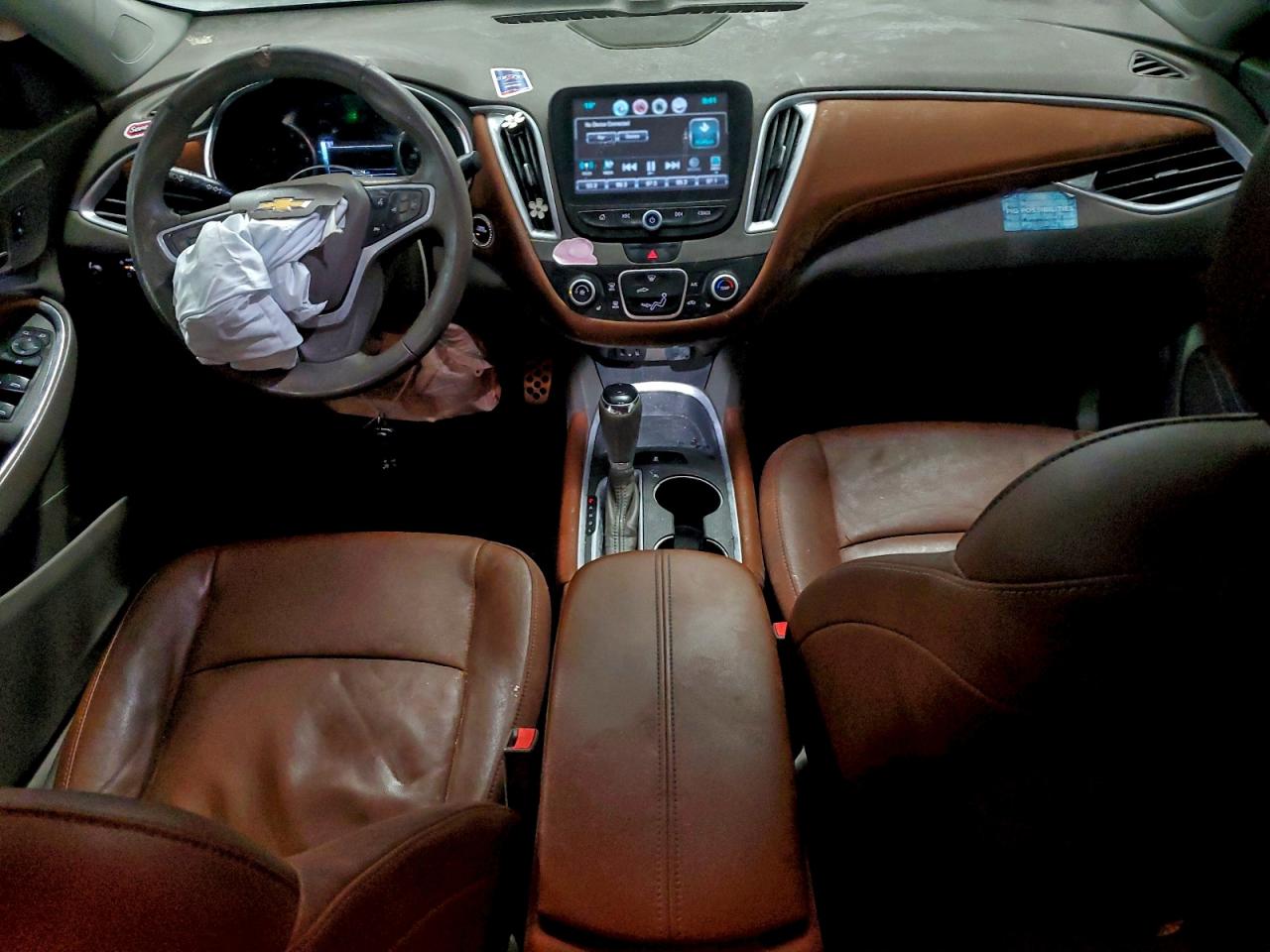 2017 CHEVROLET MALIBU LT photo 8