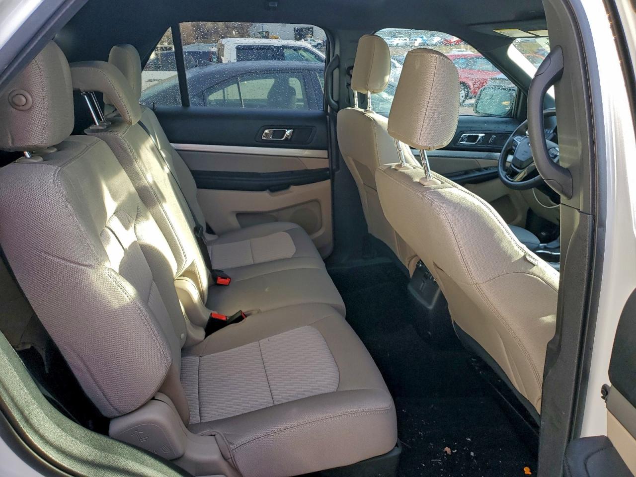 2019 FORD EXPLORER photo 11