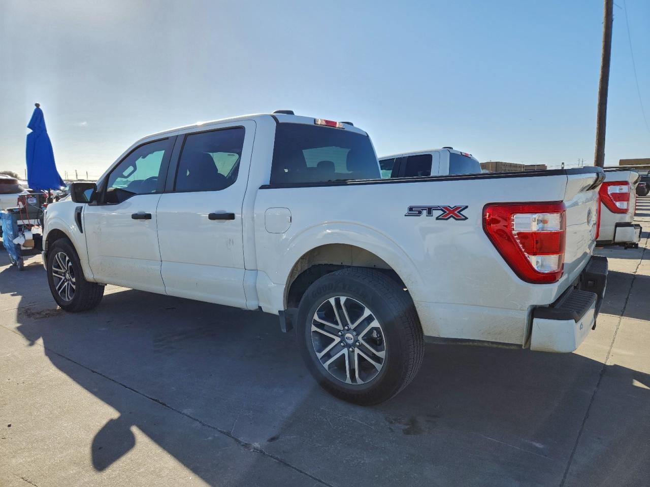 2023 FORD F150 SUPERCREW photo 2