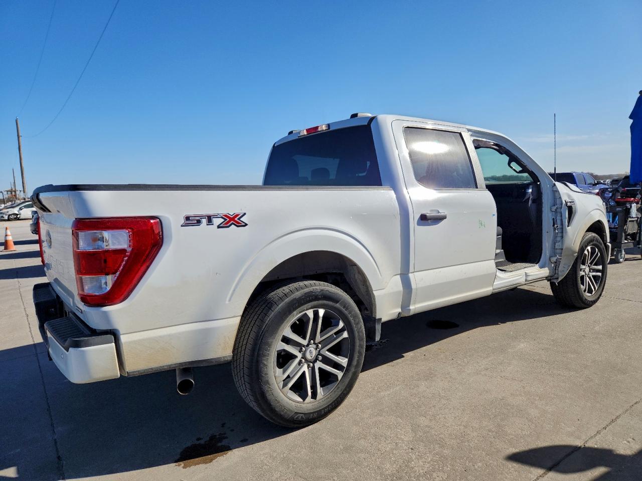2023 FORD F150 SUPERCREW photo 3