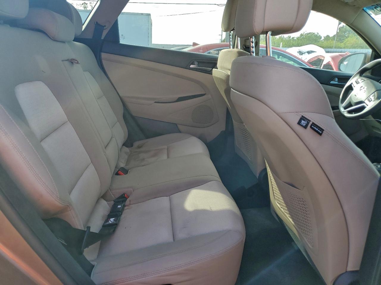 2017 HYUNDAI TUCSON SE photo 11