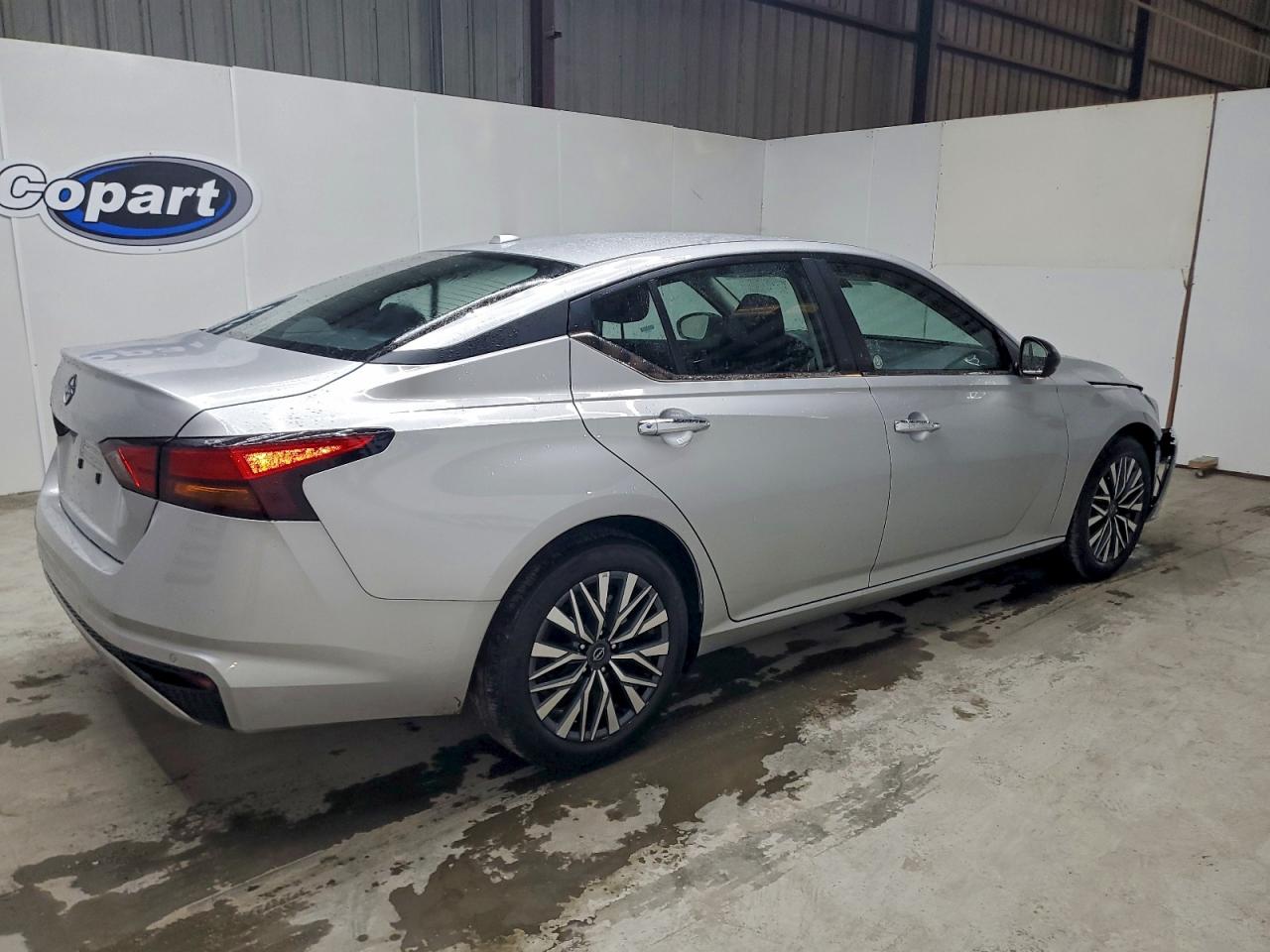 2025 NISSAN ALTIMA SV photo 3