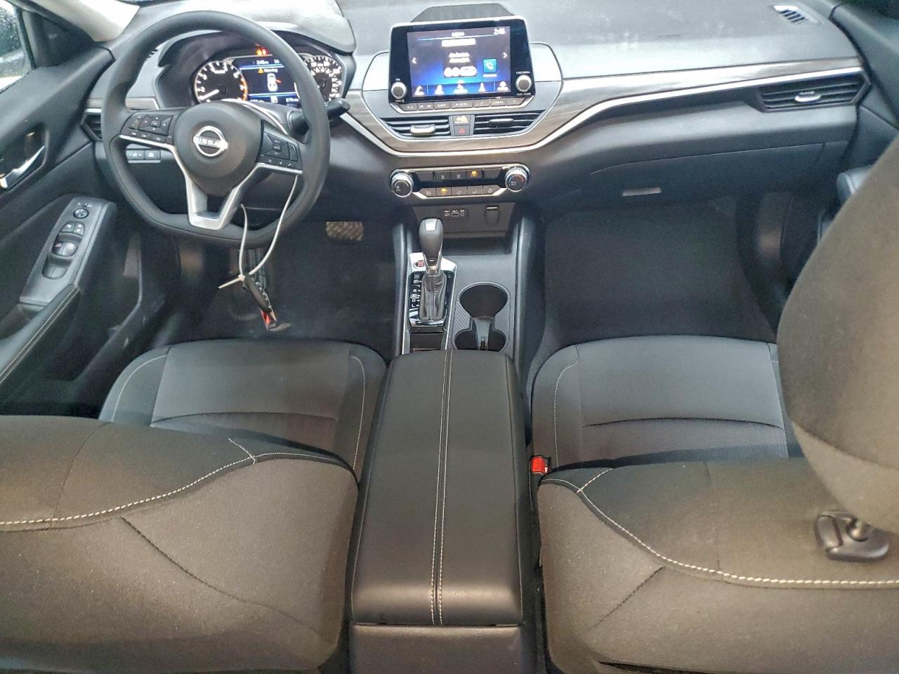 2025 NISSAN ALTIMA SV photo 8