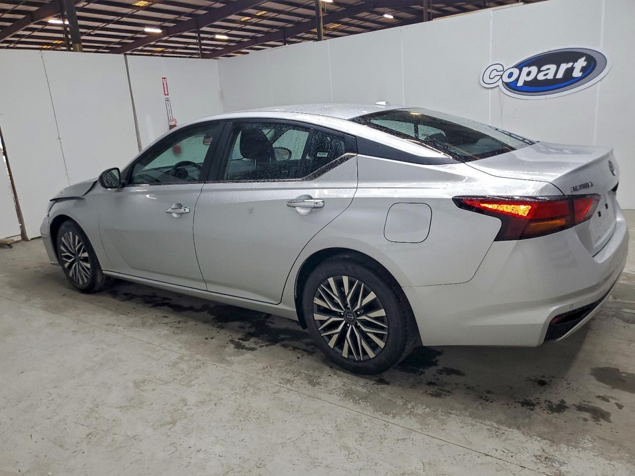2025 NISSAN ALTIMA SV photo 2