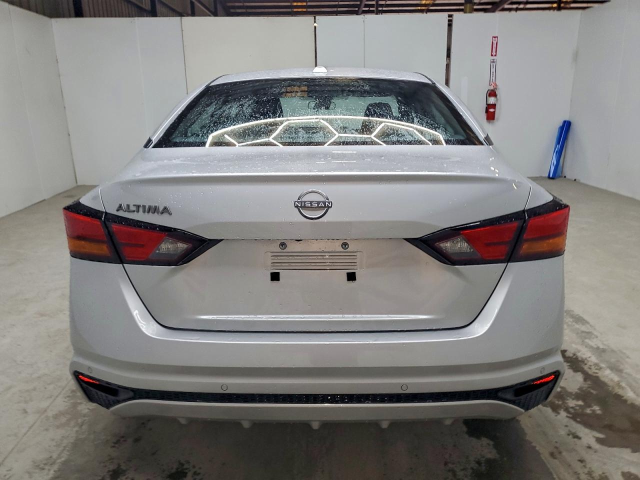 2025 NISSAN ALTIMA SV photo 6