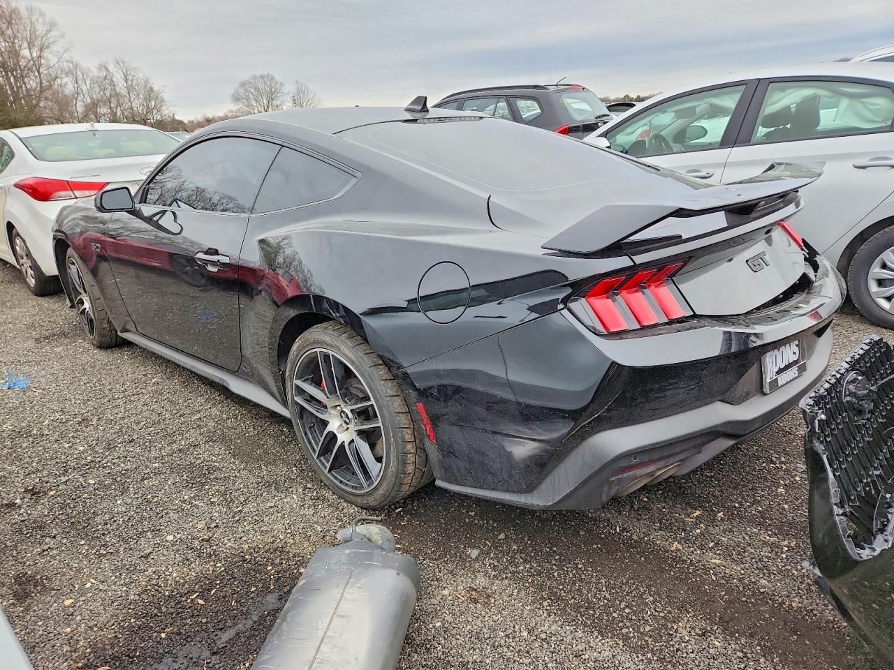 2025 FORD MUSTANG GT photo 2