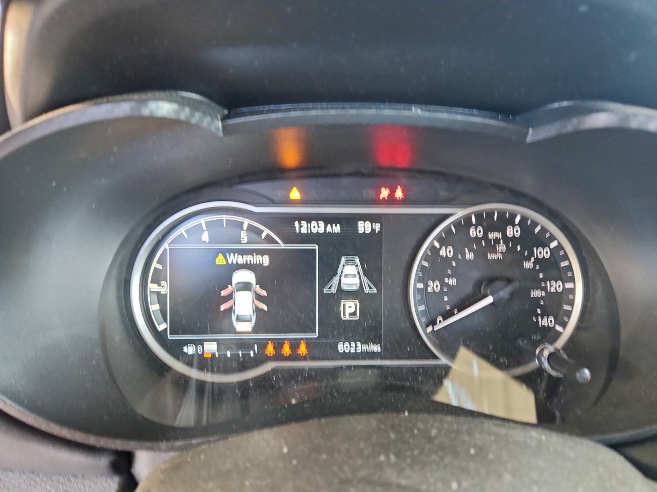 2025 NISSAN VERSA SR photo 9