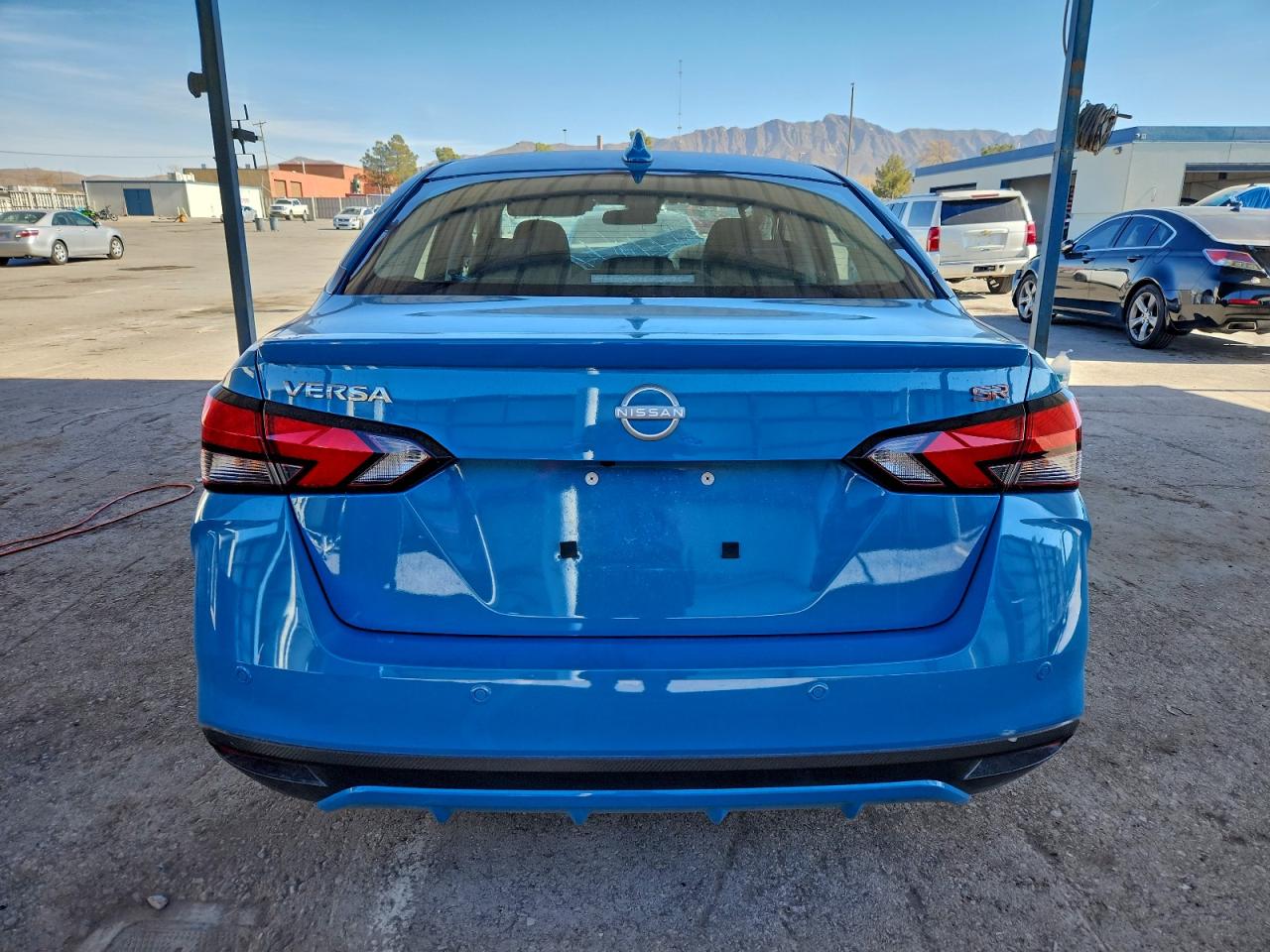 2025 NISSAN VERSA SR photo 6