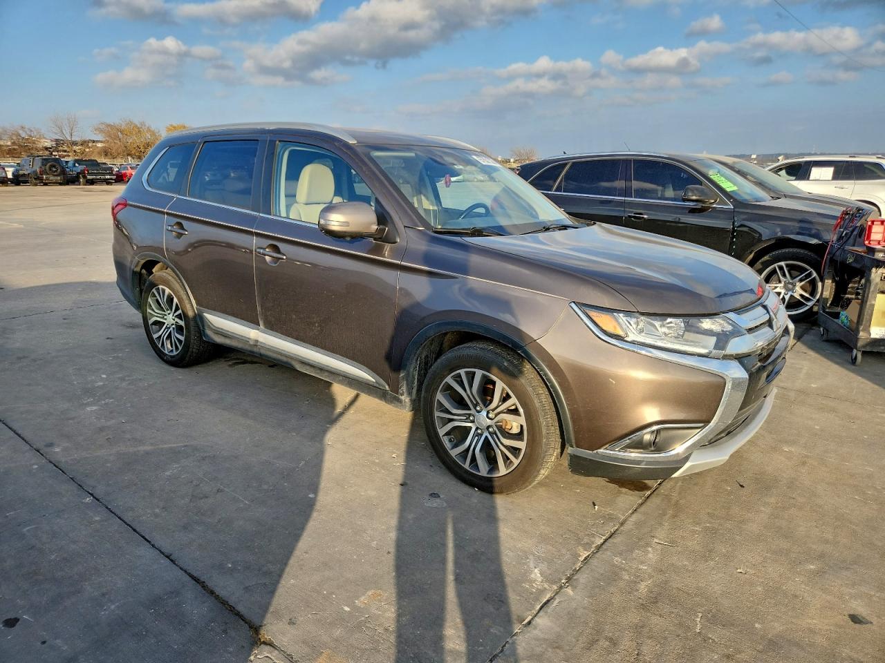 2017 MITSUBISHI OUTLANDER SE photo 4