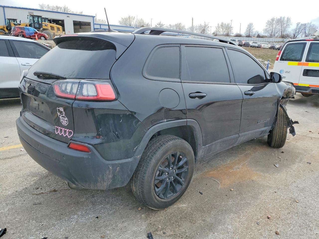 2023 JEEP CHEROKEE ALTITUDE LUX photo 3