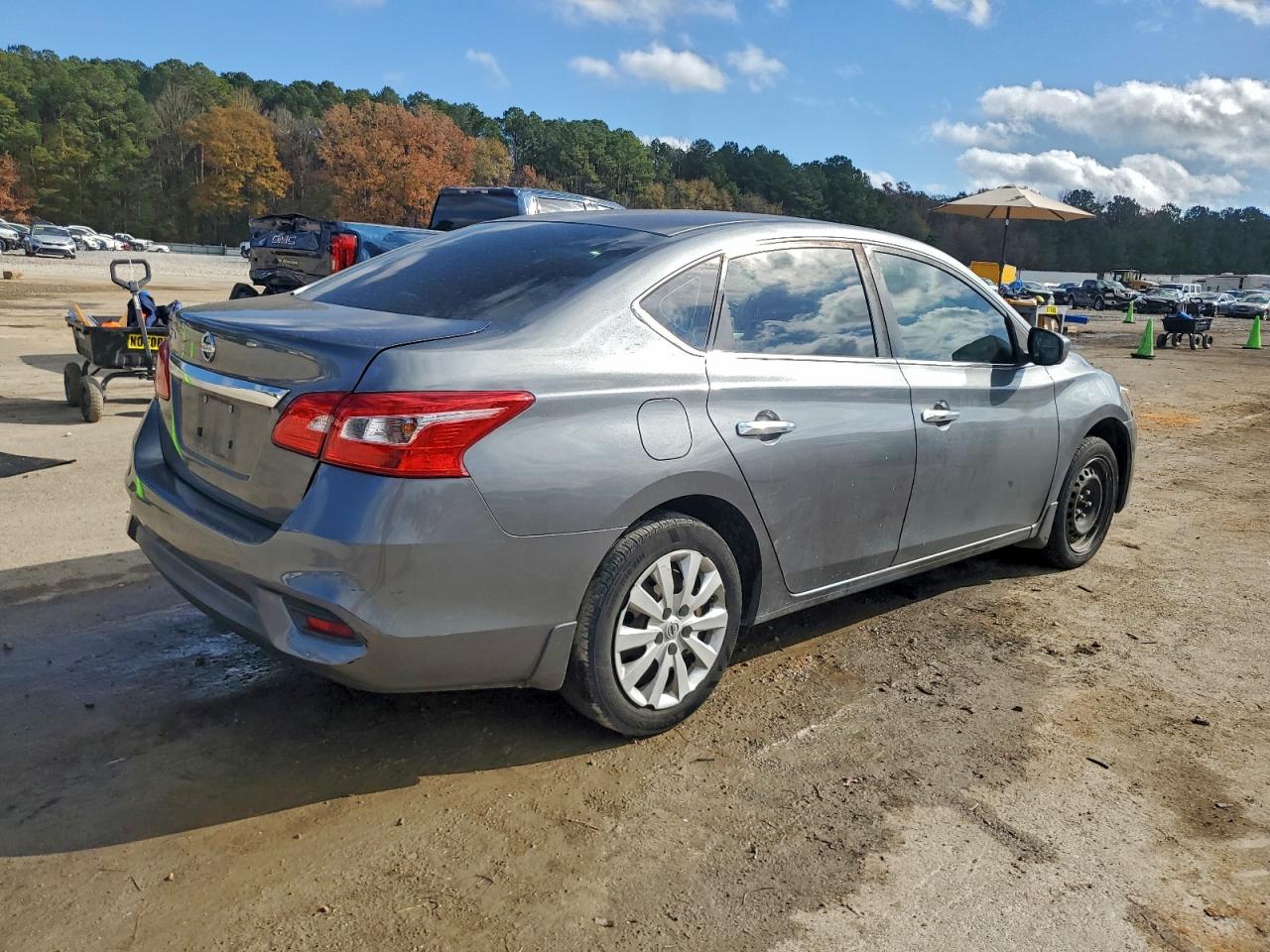 2016 NISSAN SENTRA S photo 3