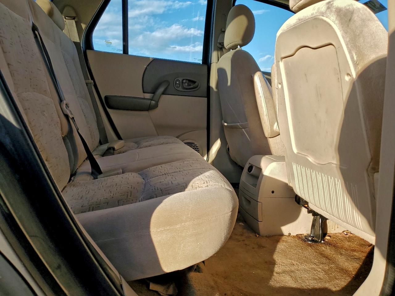 2003 SATURN VUE photo 10