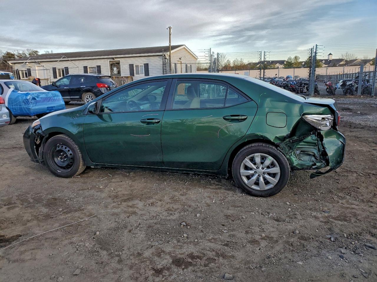 2015 TOYOTA COROLLA L photo 2