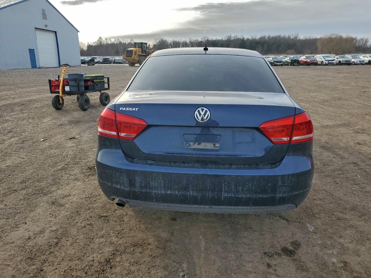 2012 VOLKSWAGEN PASSAT S photo 6
