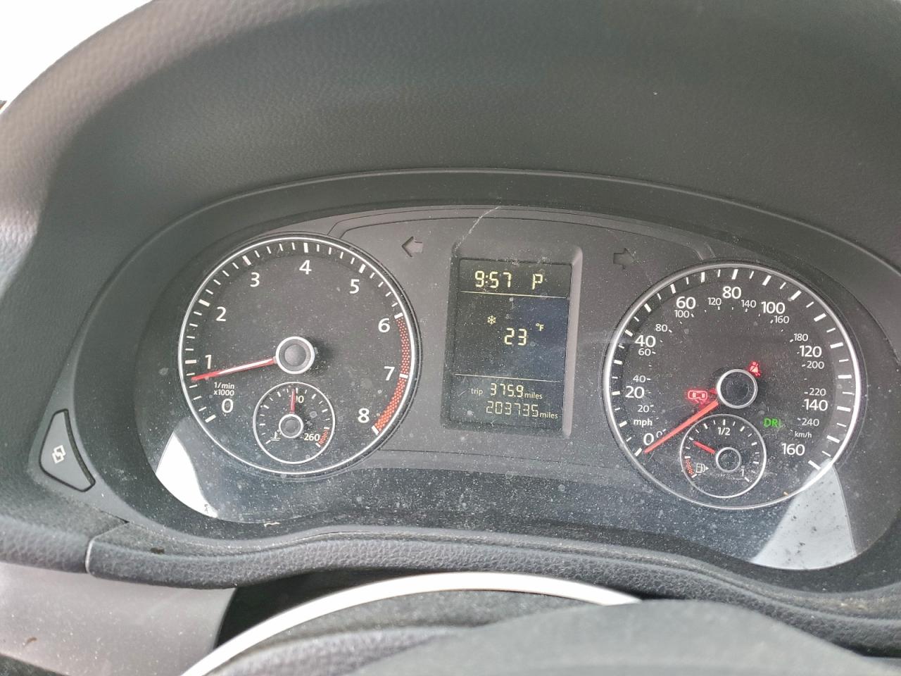 2012 VOLKSWAGEN PASSAT S photo 9