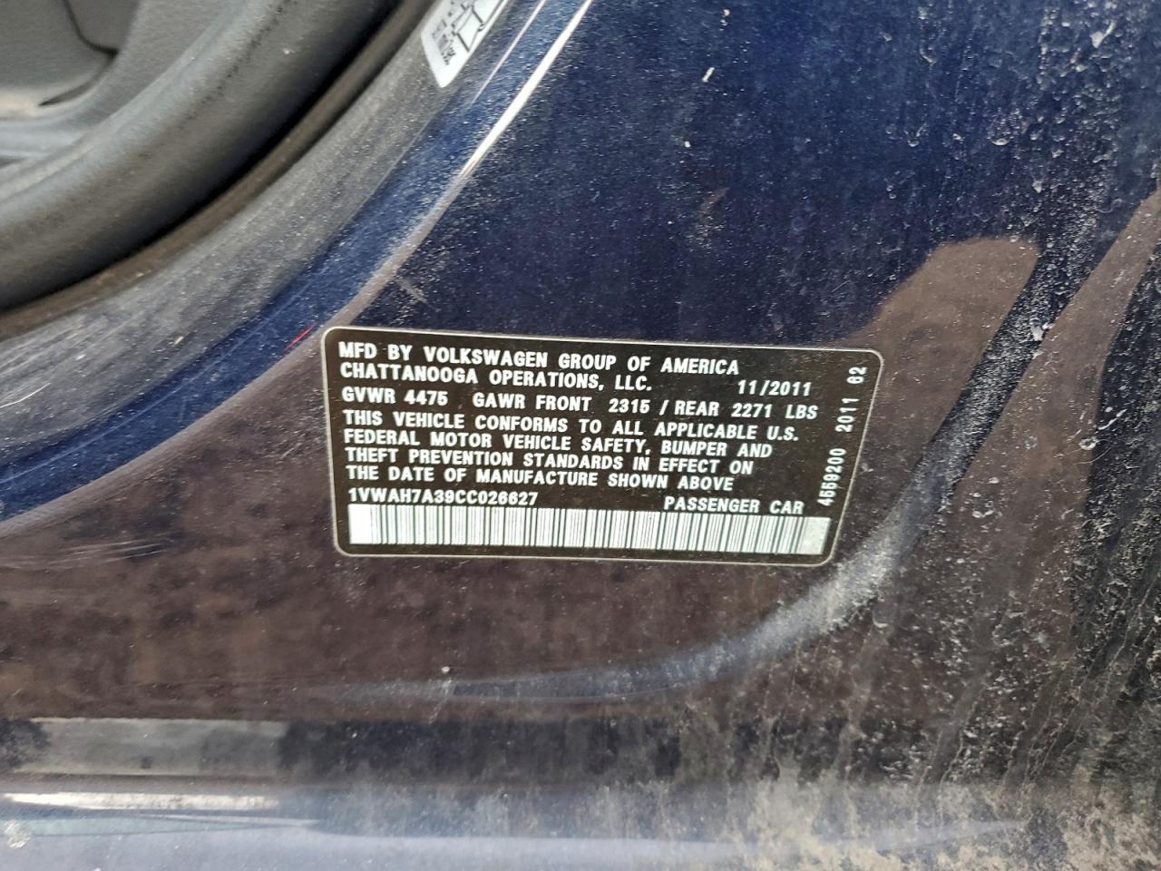 2012 VOLKSWAGEN PASSAT S photo 12