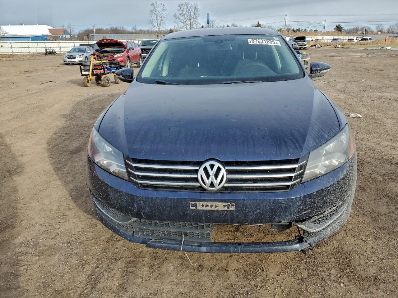 2012 VOLKSWAGEN PASSAT S photo 5