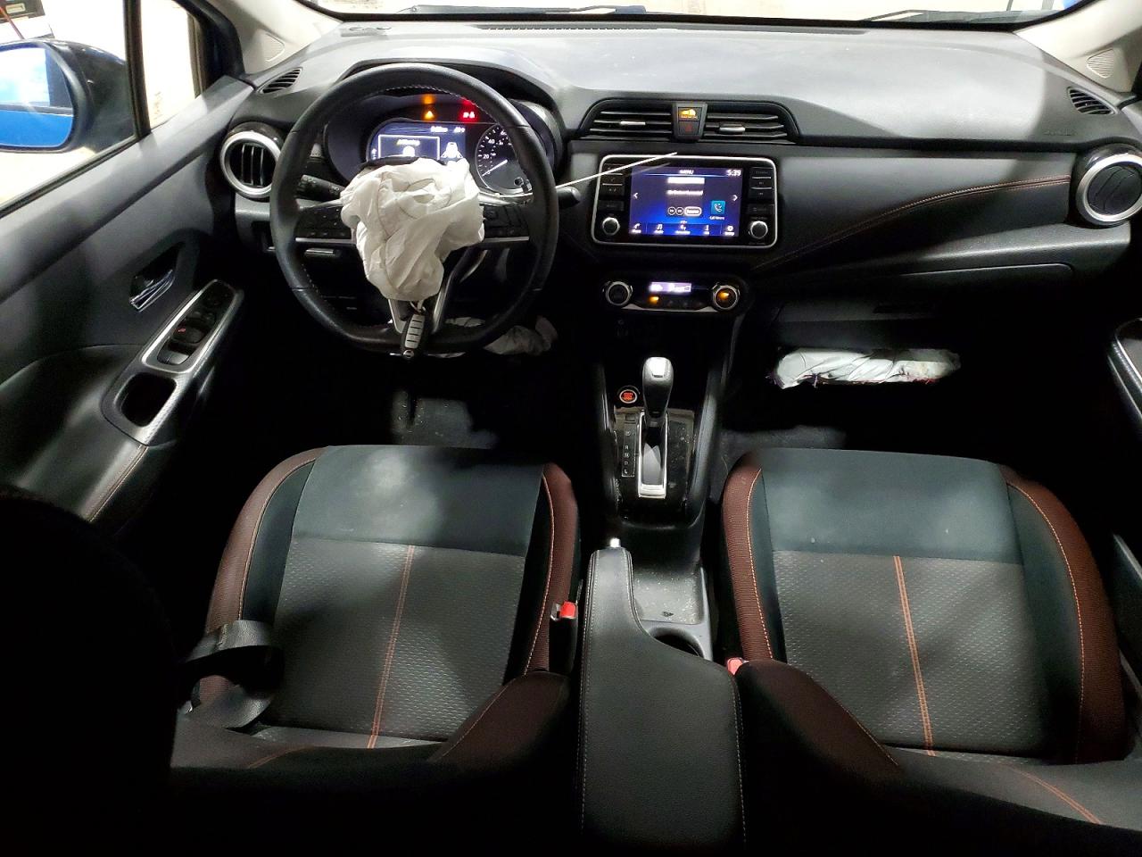2020 NISSAN VERSA SR photo 8