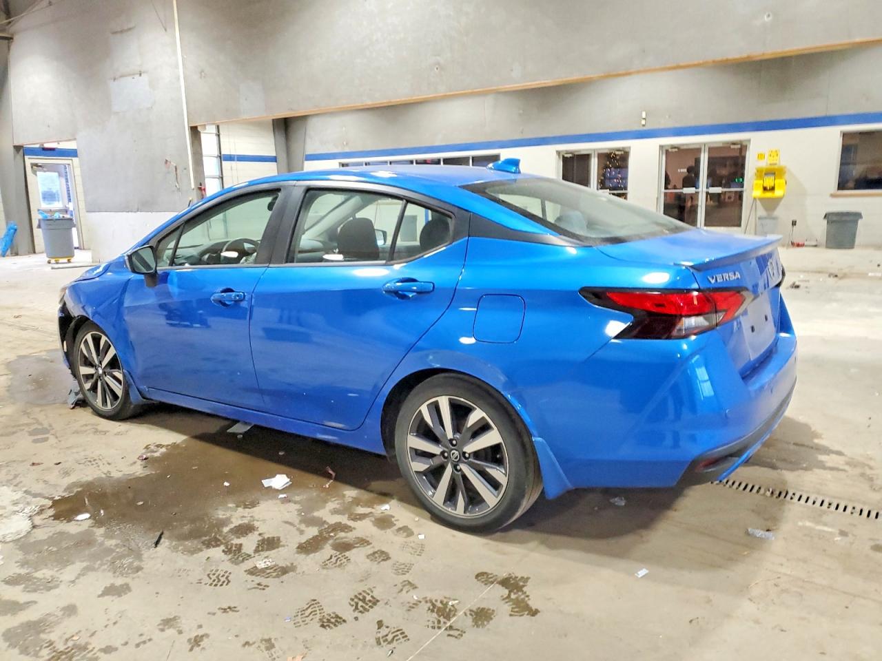 2020 NISSAN VERSA SR photo 2