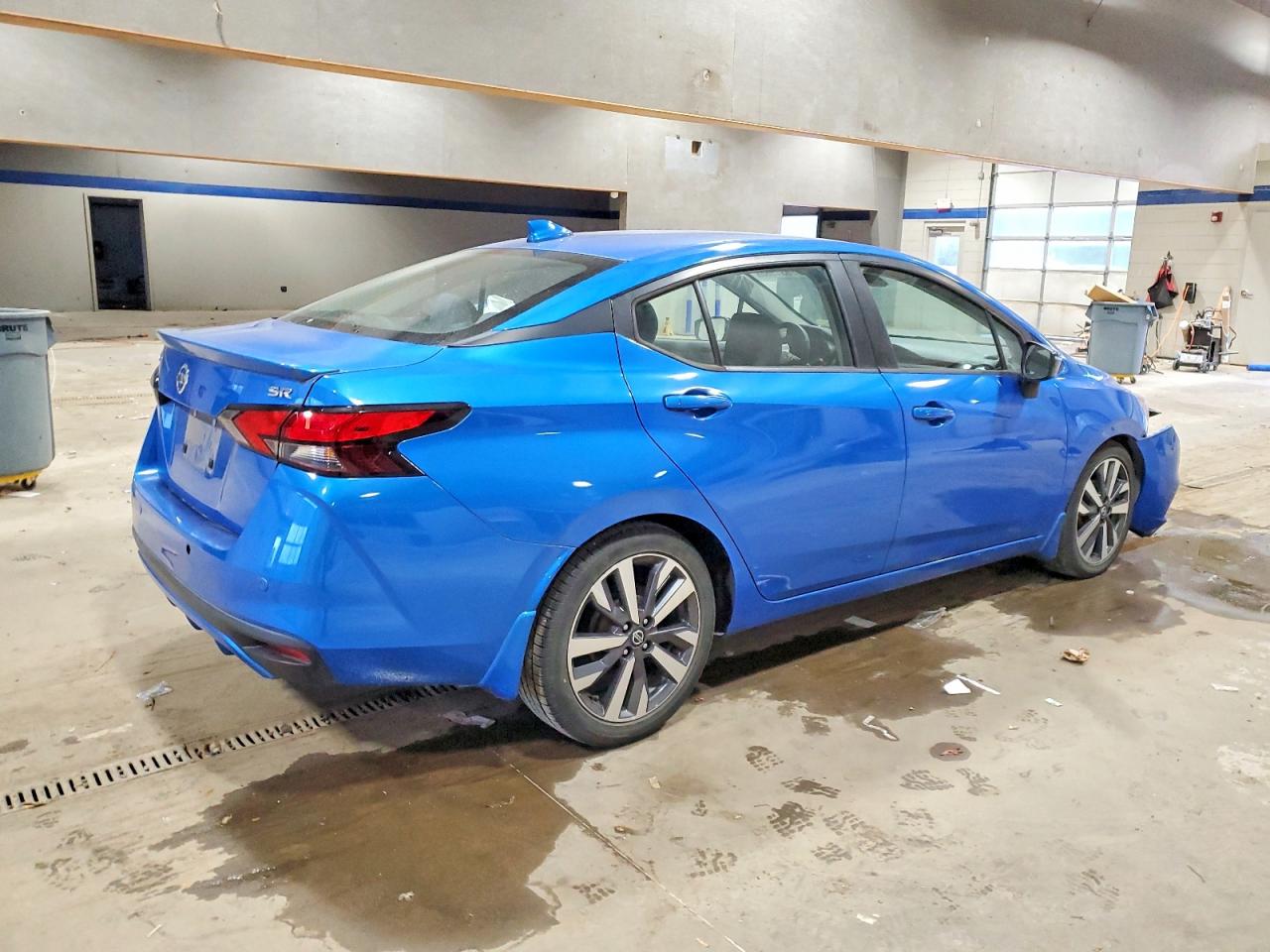 2020 NISSAN VERSA SR photo 3