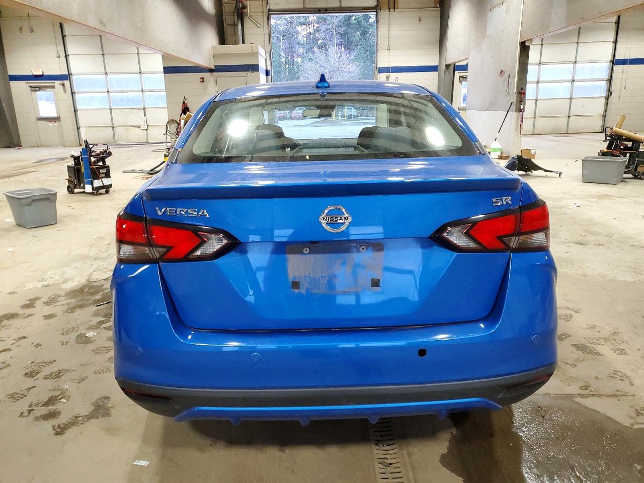 2020 NISSAN VERSA SR photo 6
