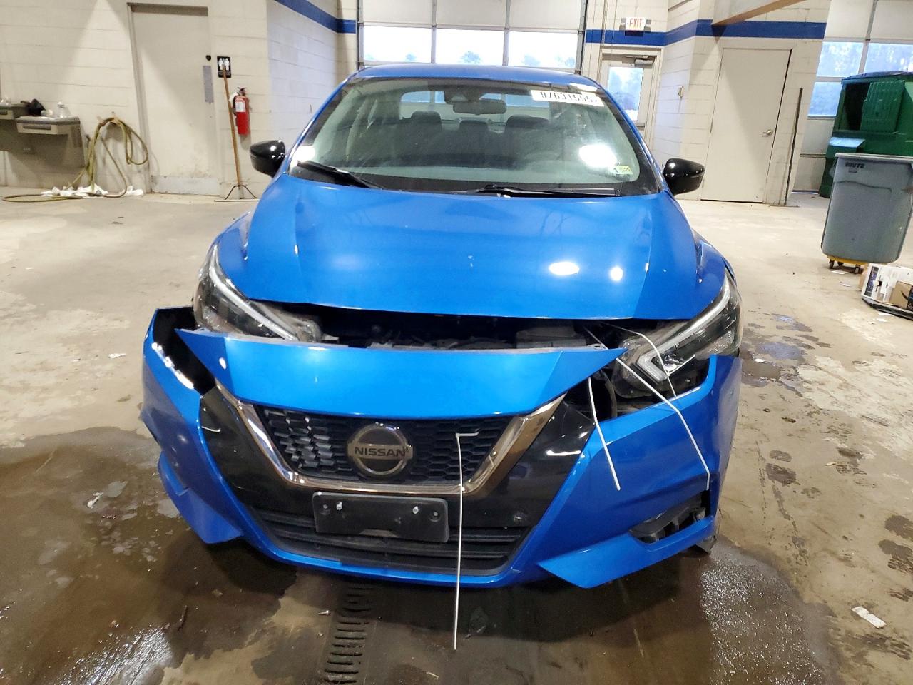 2020 NISSAN VERSA SR photo 5
