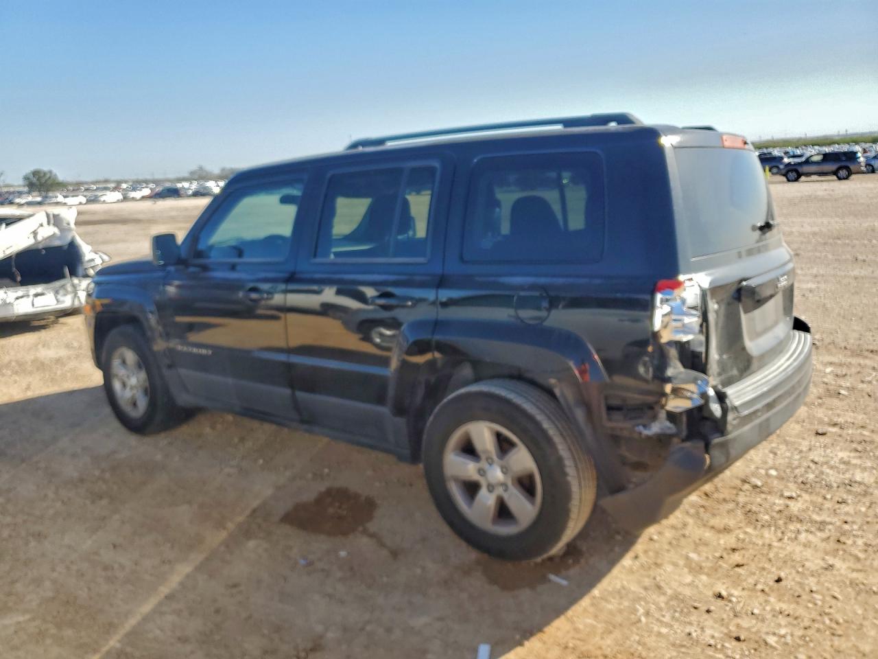 2012 JEEP PATRIOT SPORT photo 2