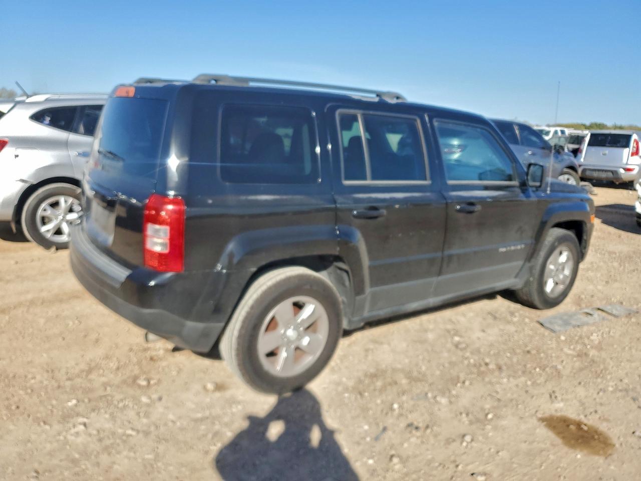 2012 JEEP PATRIOT SPORT photo 3