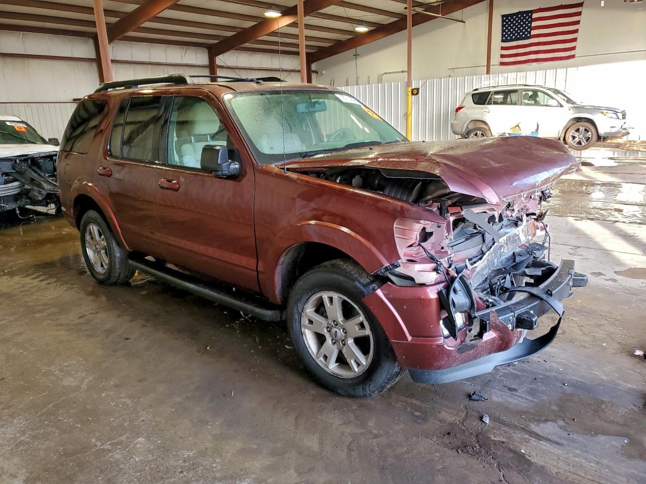 2010 FORD EXPLORER XLT photo 4