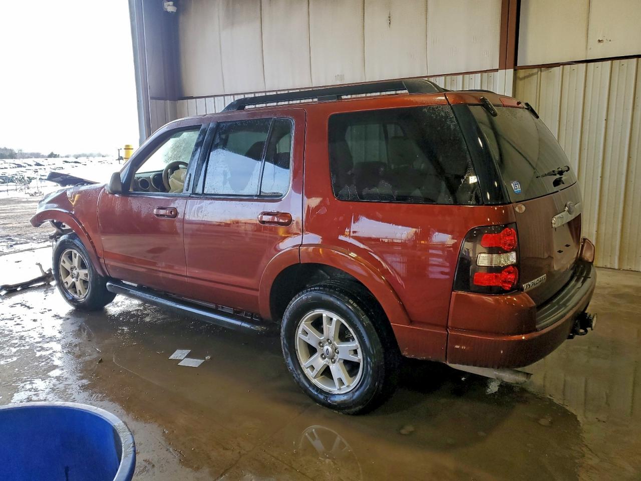 2010 FORD EXPLORER XLT photo 2