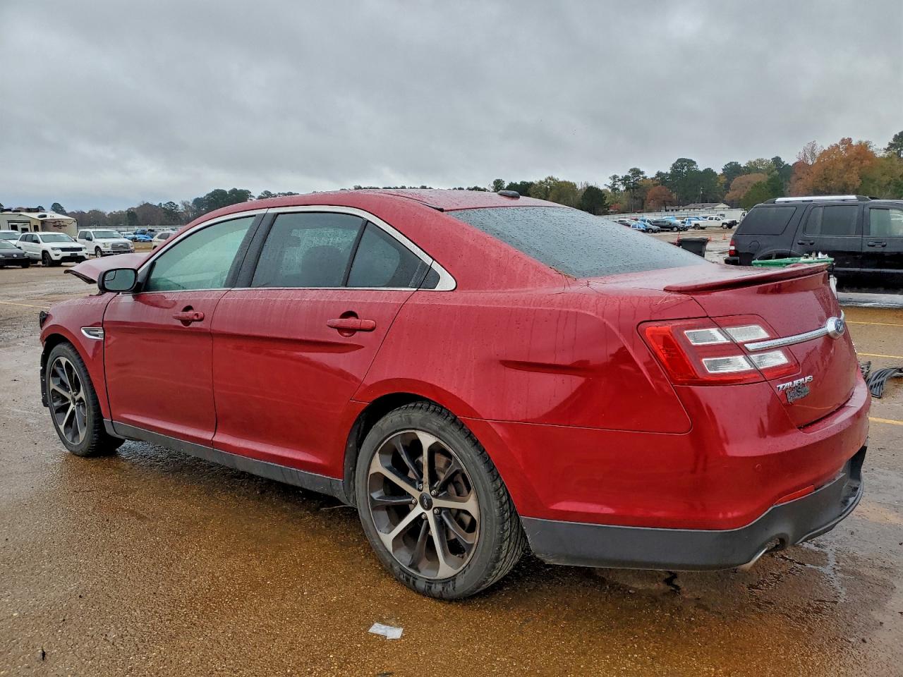 2015 FORD TAURUS SEL photo 2