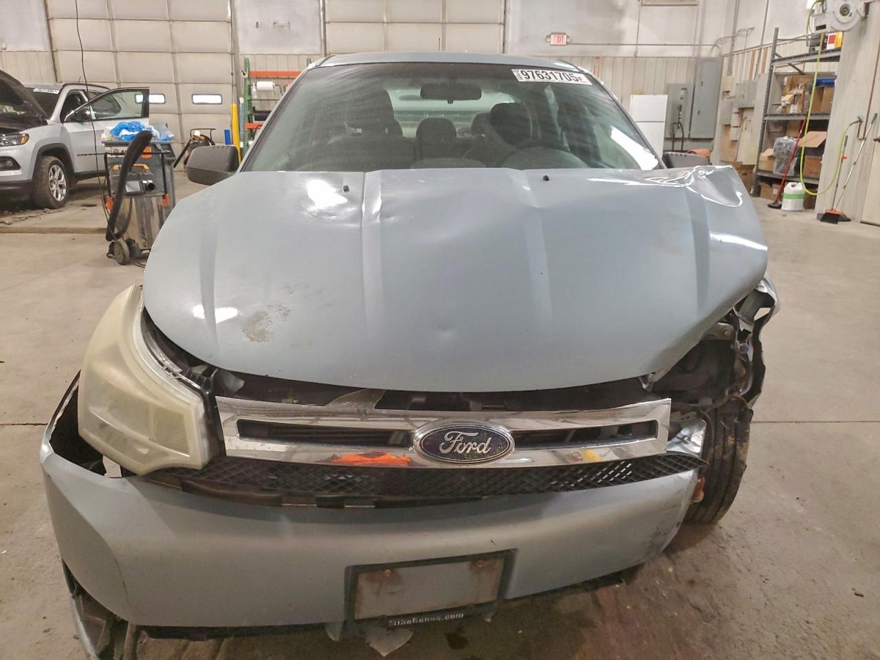 2009 FORD FOCUS SE photo 5