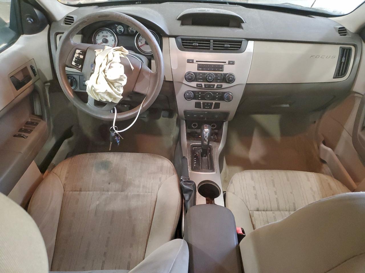 2009 FORD FOCUS SE photo 8