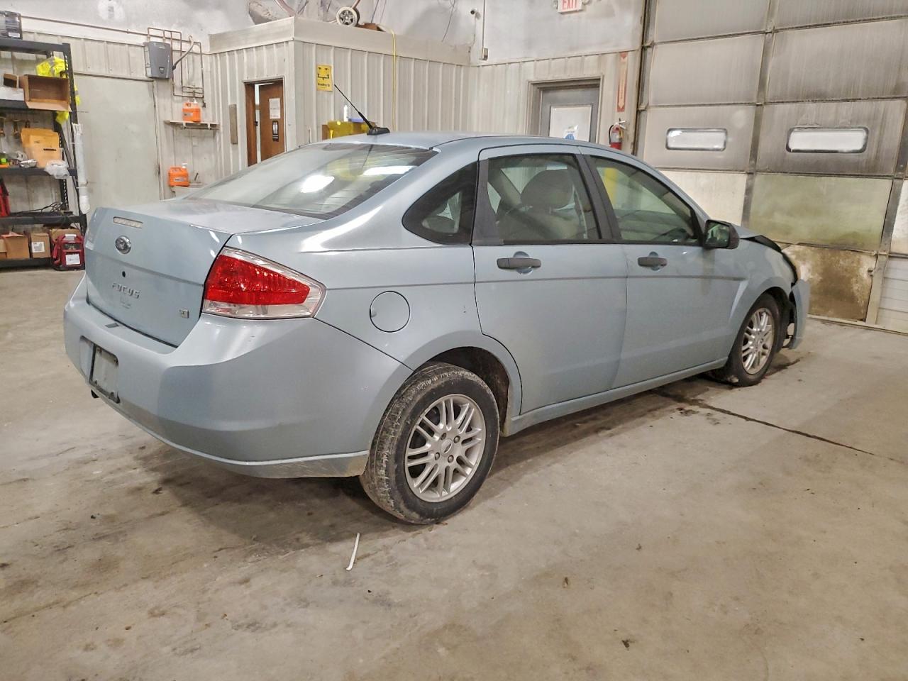 2009 FORD FOCUS SE photo 3