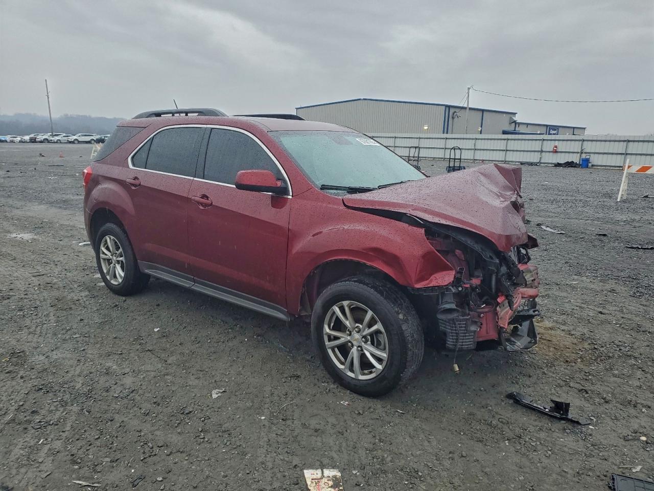 2017 CHEVROLET EQUINOX LT photo 4