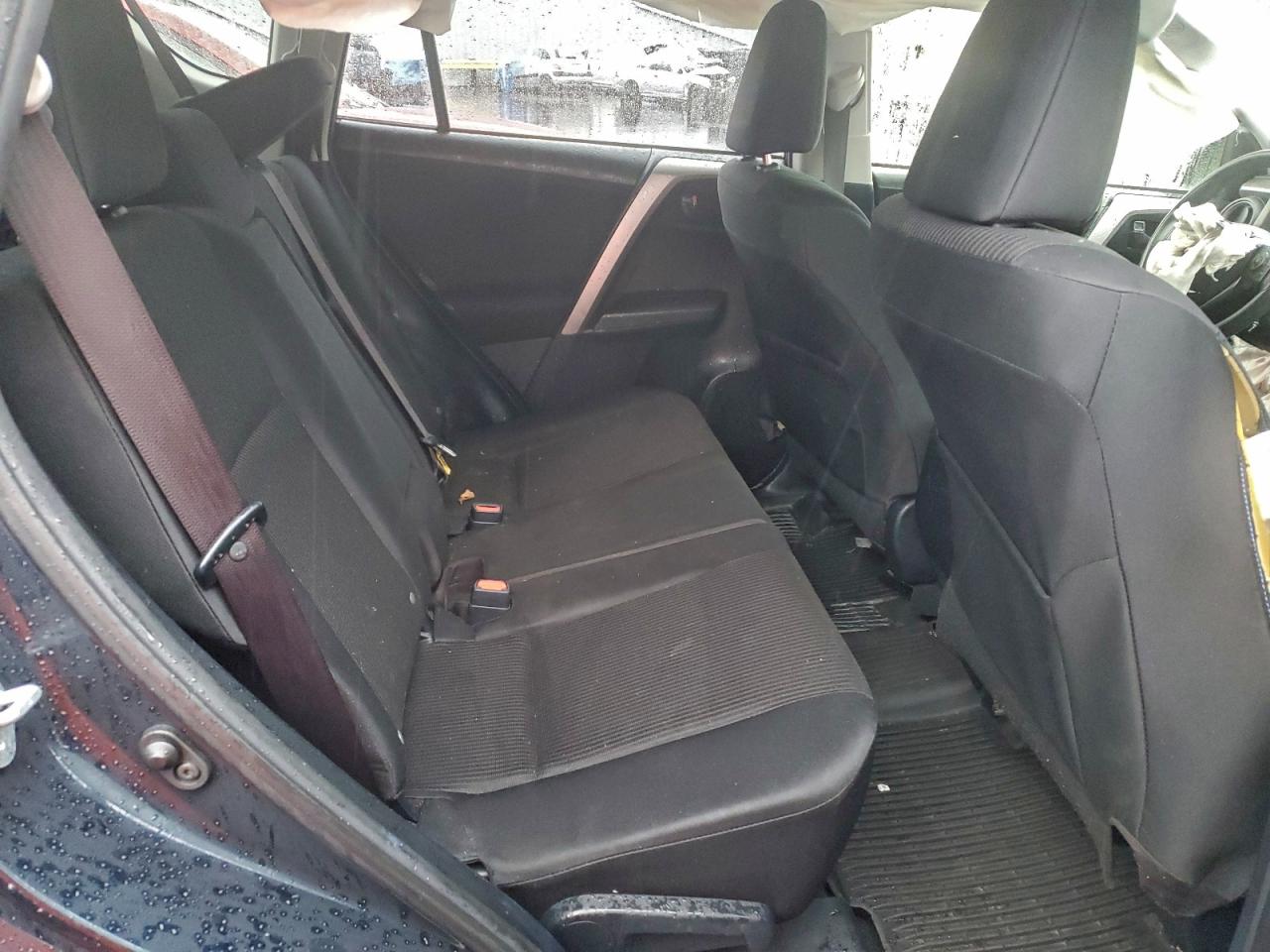 2017 TOYOTA RAV4 LE photo 10