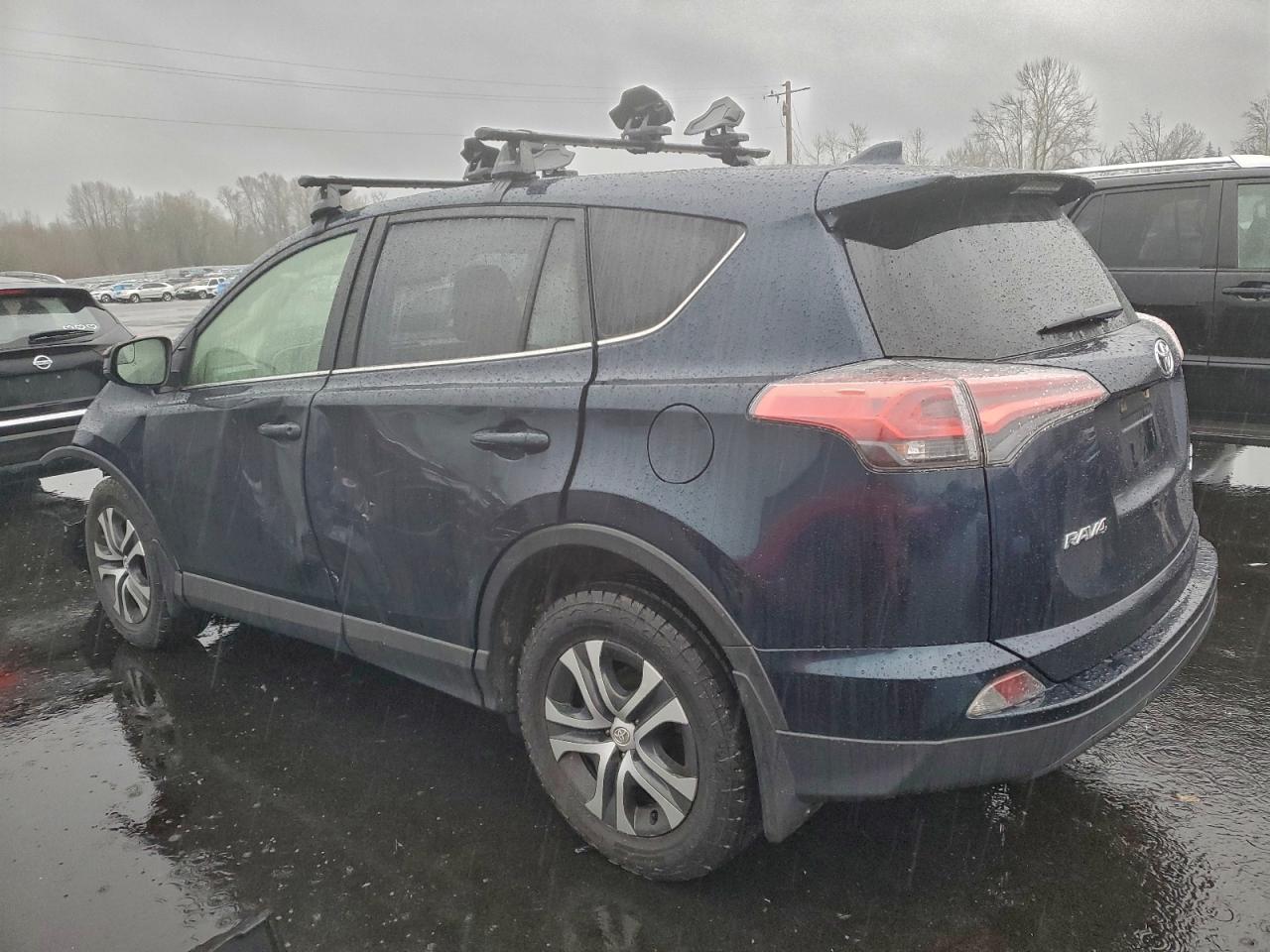 2017 TOYOTA RAV4 LE photo 2