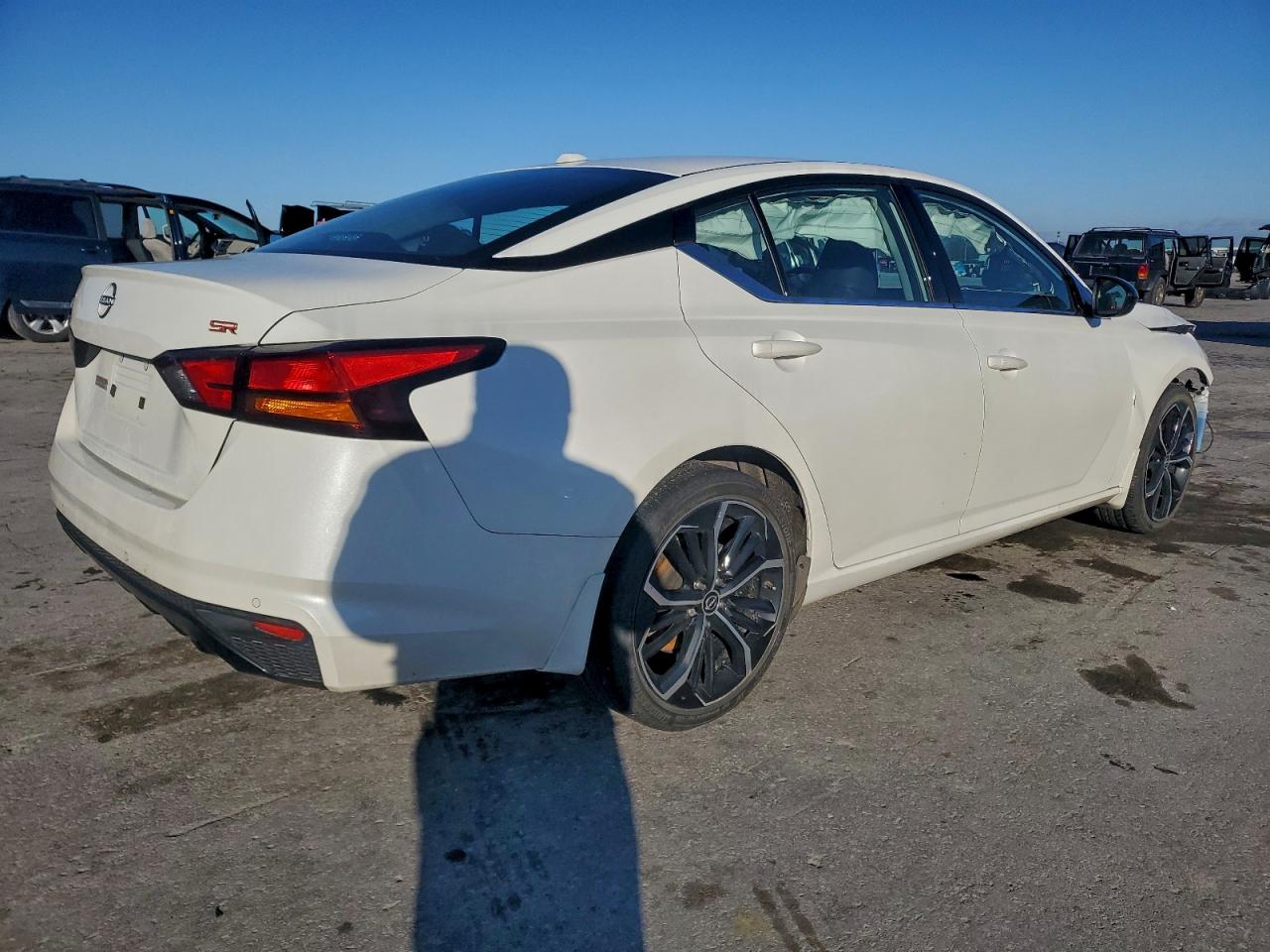 2024 NISSAN ALTIMA SR photo 3