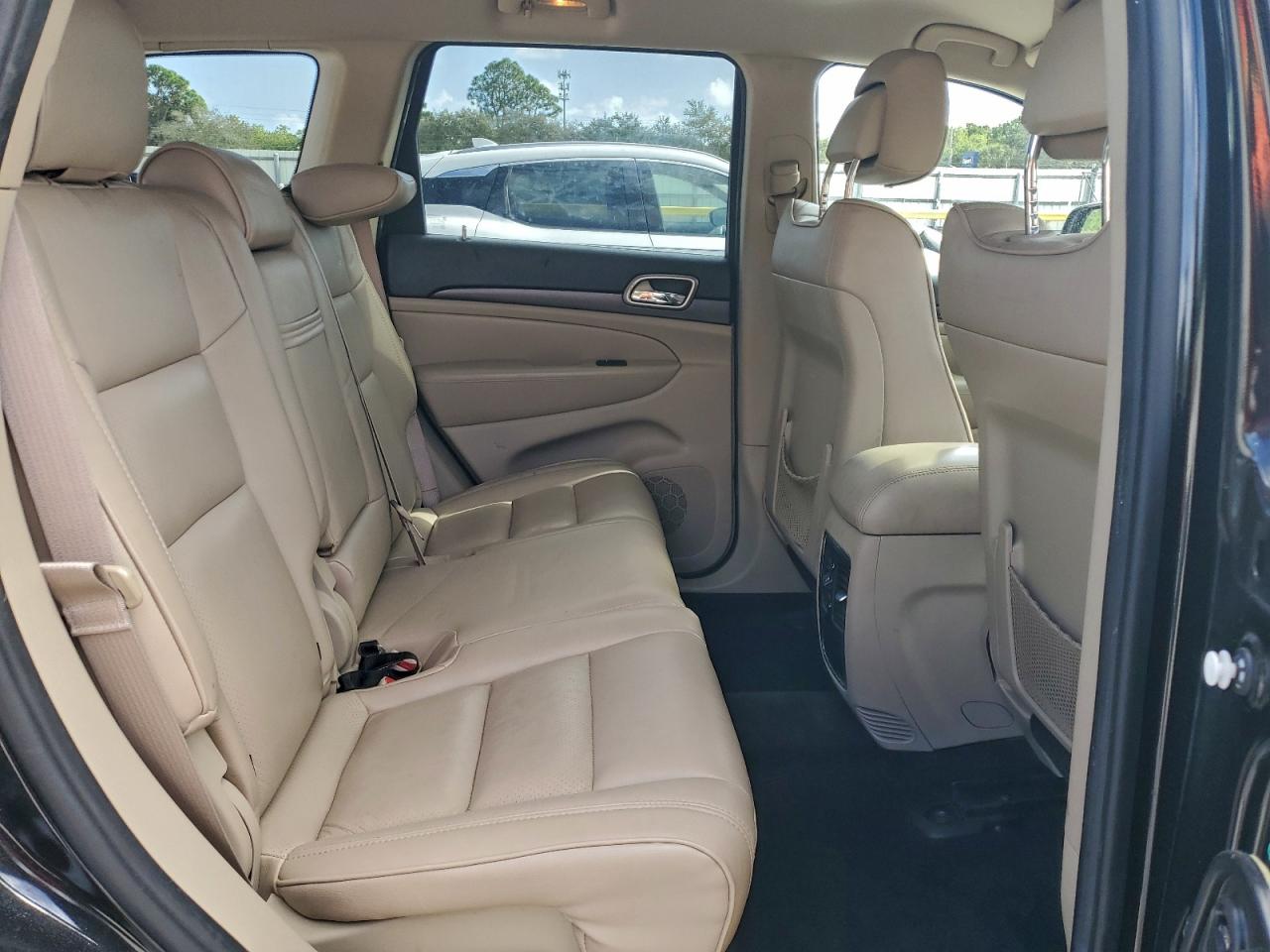 2014 JEEP GRAND CHEROKEE LAREDO photo 11
