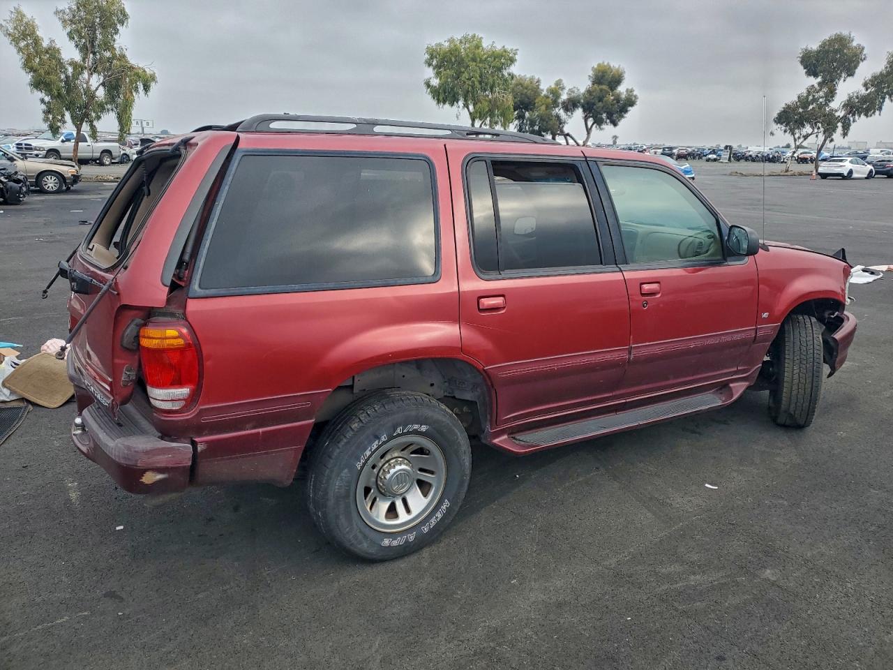 1999 MERCURY MOUNTAINEER photo 3