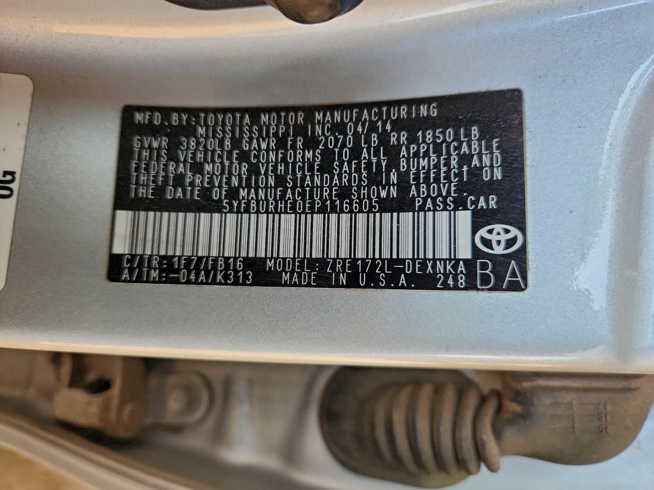 2014 TOYOTA COROLLA L photo 12