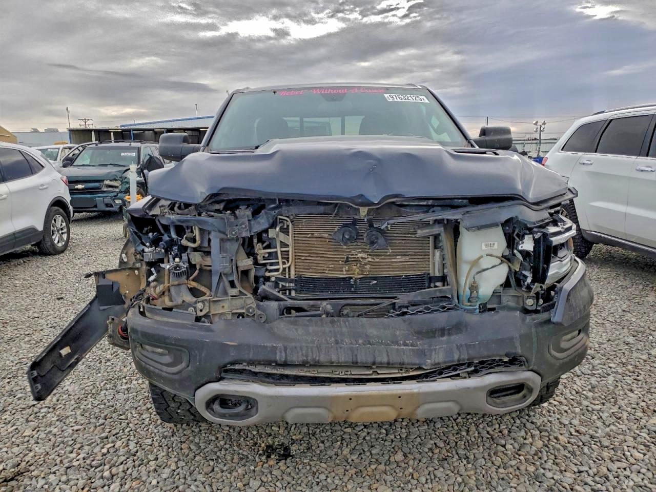 2019 RAM 1500 REBEL photo 5