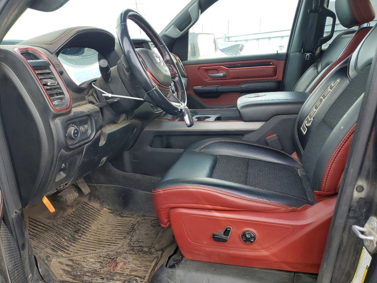 2019 RAM 1500 REBEL photo 7