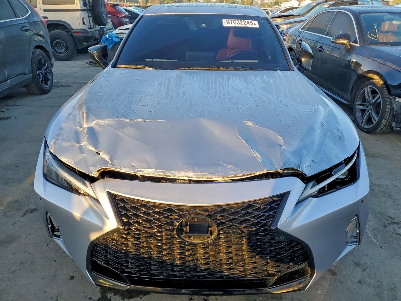 2022 LEXUS IS 350 F SPORT photo 5
