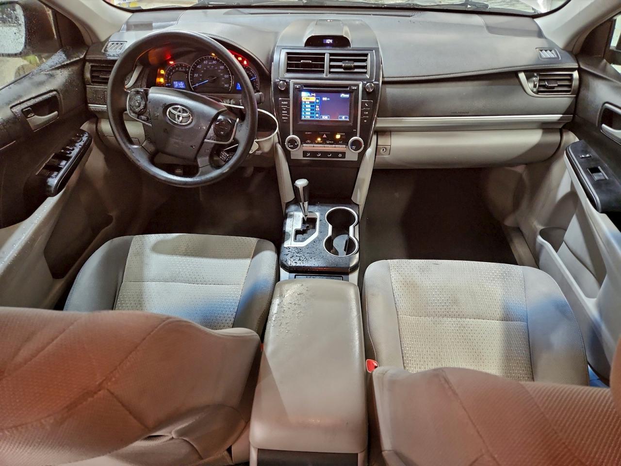 2013 TOYOTA CAMRY L photo 8