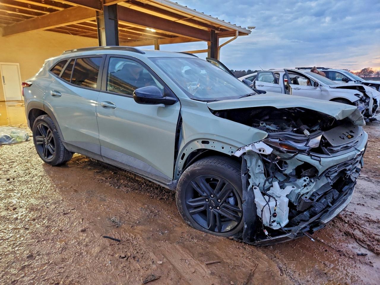 2025 CHEVROLET TRAX ACTIV photo 4